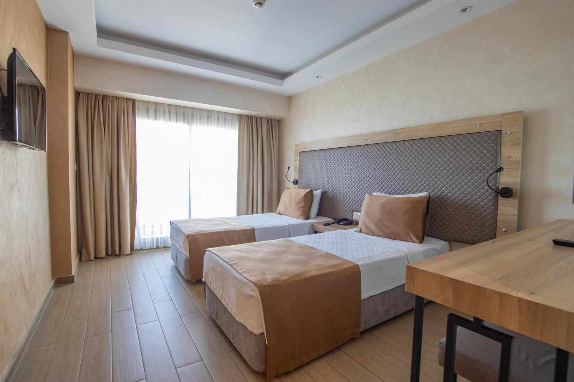 Point Beach Hotel Marmaris Exterior photo