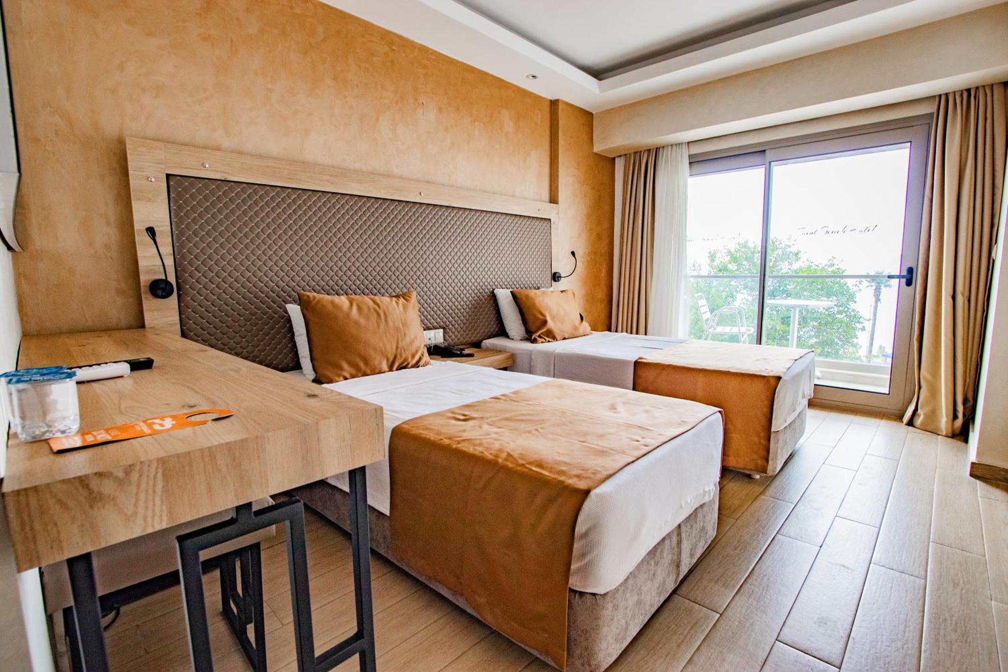 Point Beach Hotel Marmaris Exterior photo